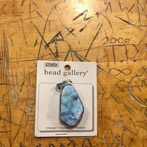 Aqua pendant